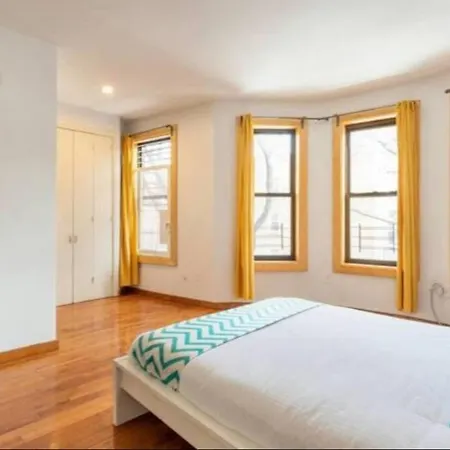 9Away In The Bronx Apartment